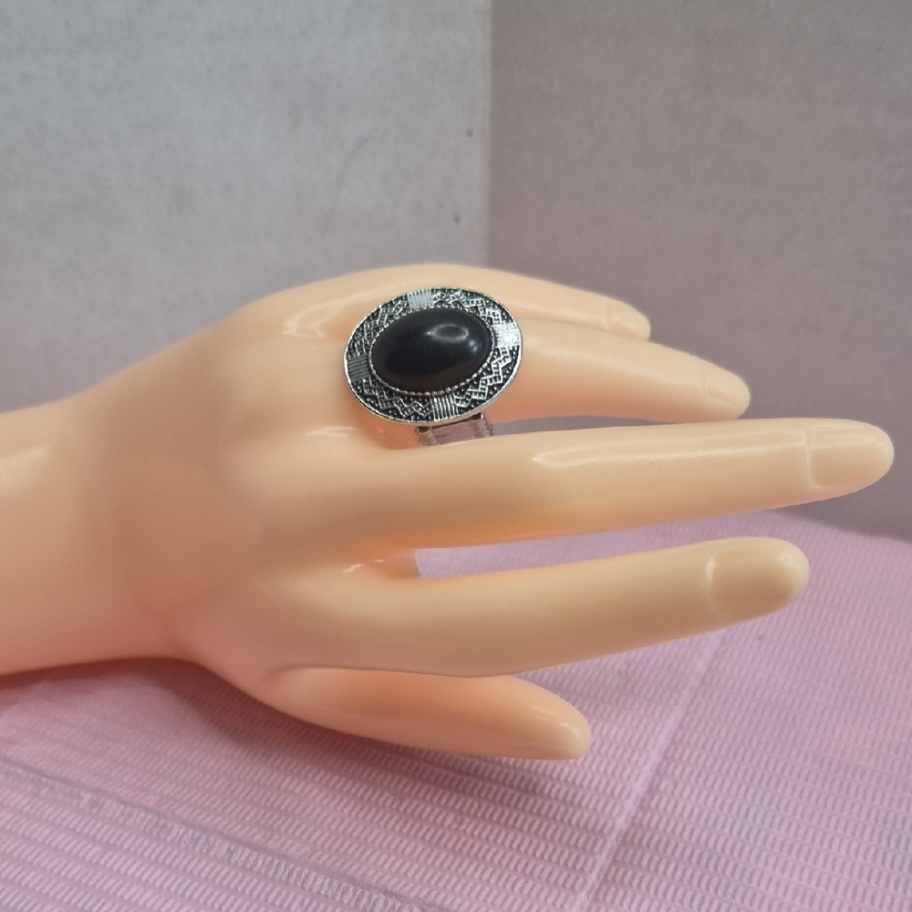 Vintage Oval Black Stone Ring  Set in a Textured Silver-tone